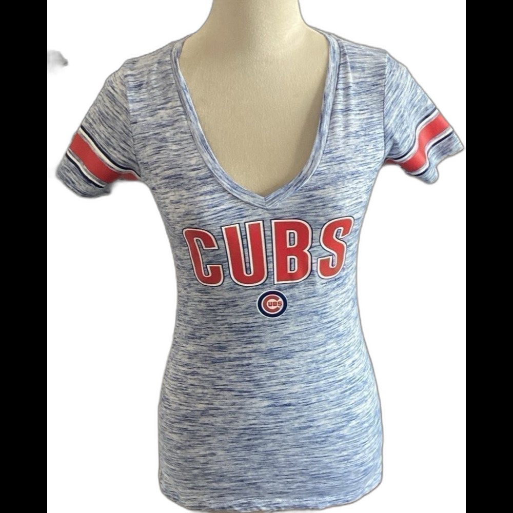 New Era T-Shirt Women's Size XS Color Blue Red Chicago Cubs V-Neck MLB Tee